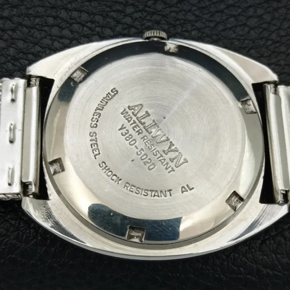Vintage 1976 Allwyn Manual Mens Silver Watch W/Steel Strap & Gold accents